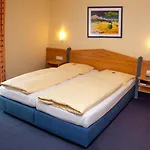Hotel Waldeck Garni 3*