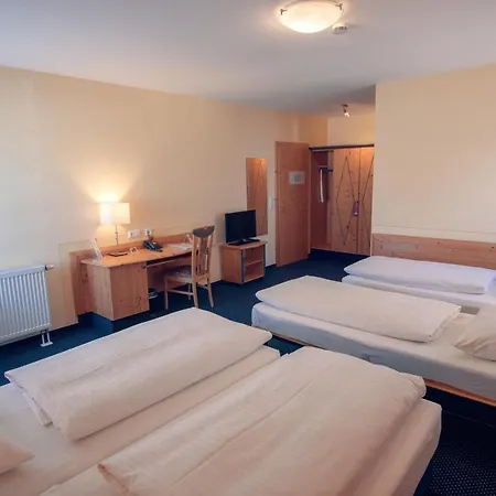 Waldeck Garni Hotel 3*