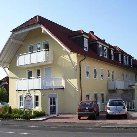 Waldeck Garni Hotel 3*