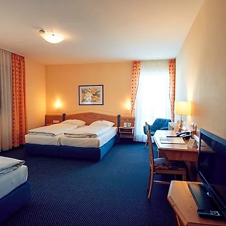 Hotel Waldeck Garni 3*